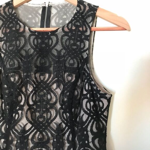 Maggy London Sz 4 black nude lace fit flare dress - Picture 1 of 8